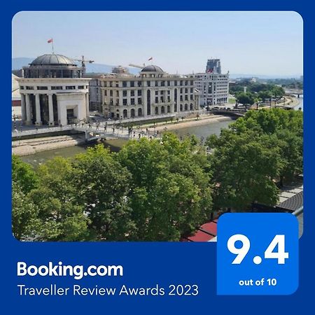 Calla 1 - Modern & Cozy Main Square Apartment In The City Shopping Center - Parking Slot With Parking Security Σκόπια Εξωτερικό φωτογραφία