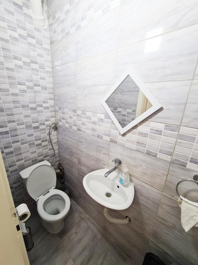 Calla 1 - Modern & Cozy Main Square Apartment In The City Shopping Center - Parking Slot With Parking Security Σκόπια Εξωτερικό φωτογραφία