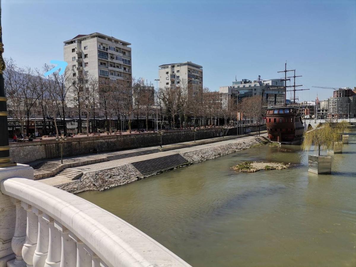 Calla 1 - Modern & Cozy Main Square Apartment In The City Shopping Center - Parking Slot With Parking Security Σκόπια Εξωτερικό φωτογραφία