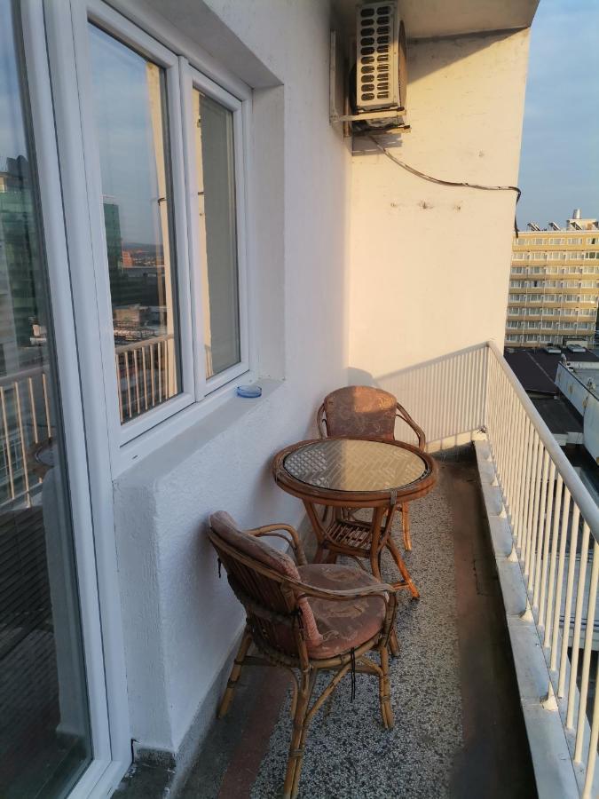 Calla 1 - Modern & Cozy Main Square Apartment In The City Shopping Center - Parking Slot With Parking Security Σκόπια Εξωτερικό φωτογραφία